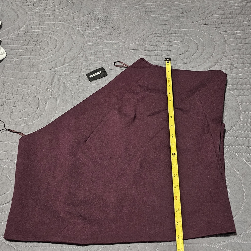Asymmetric One-Shoulder Top in Deep Burgundy - Picture 2 of 6